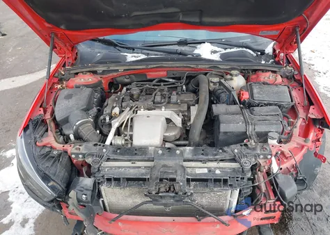 2018 Buick Regal Tourx Preferred z USA, uszkodzony, nr VIN W04GU8SX1J1160891